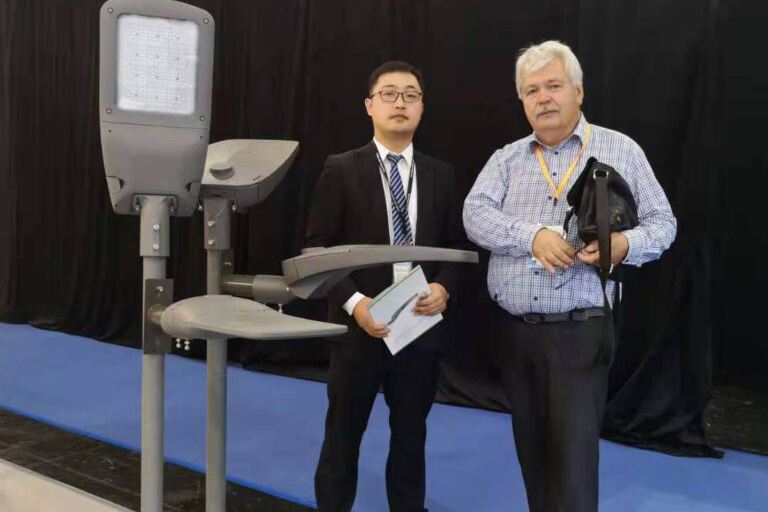 Hong Kong International Lighting Exhibition హాంకాంగ్ అంతర్జాతీయ లైటింగ్ ఎగ్జిబిషన్